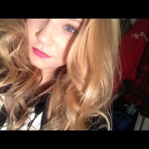 Meet your Posher, Abby