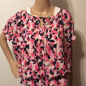 Adorable Tommy Hilfiger top