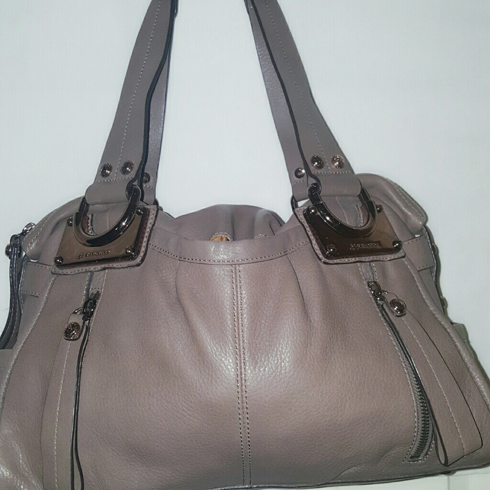 SOLD !! B Makowsky..Handbag