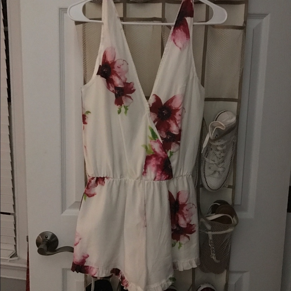 Winston white romper size small
