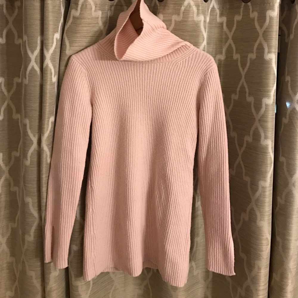 Banana turtleneck/cowl neck