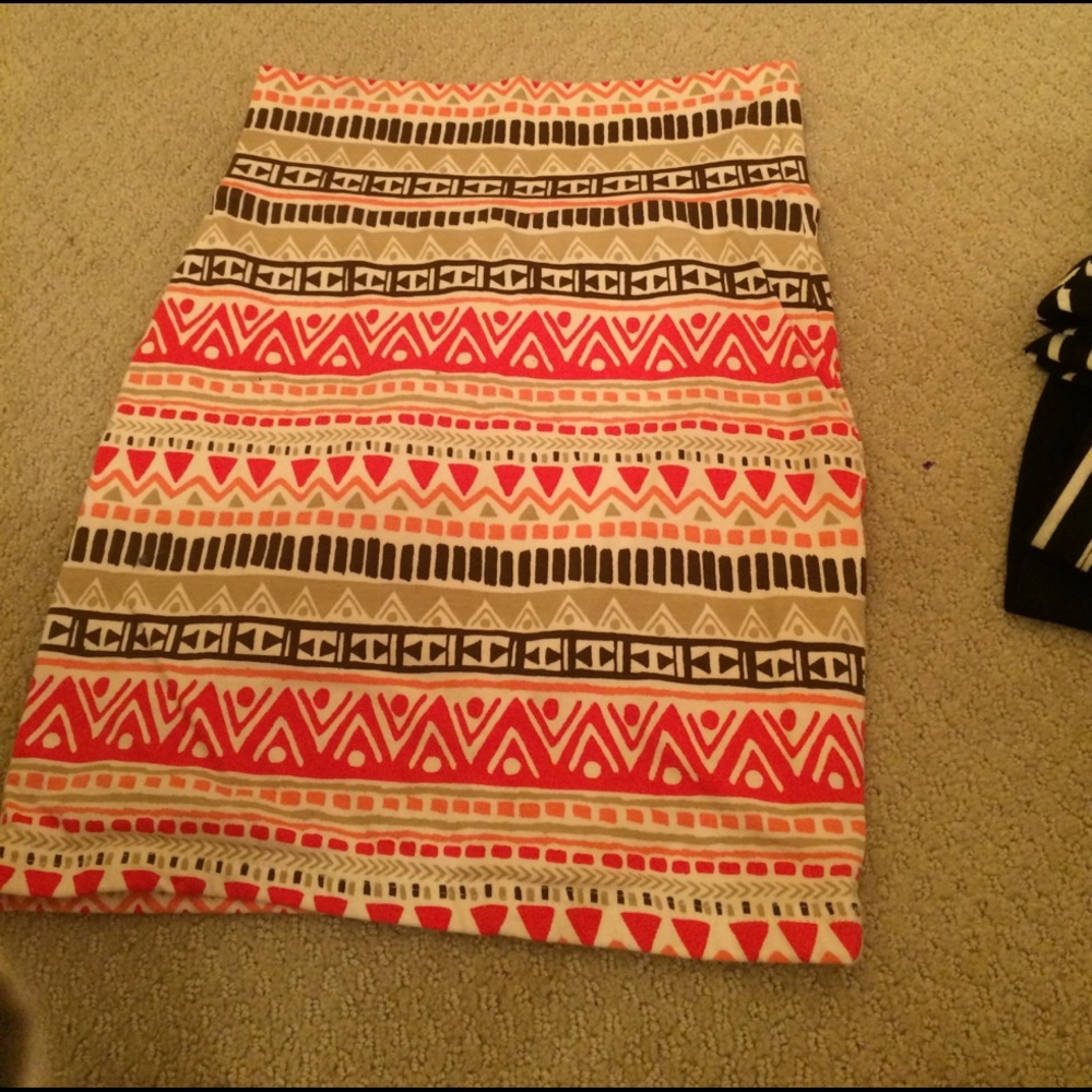 Tribal print skirt