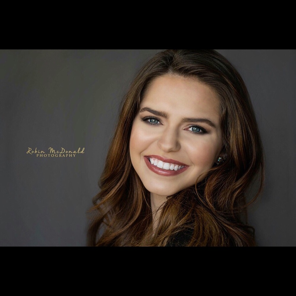 Meet your Posher, Abby