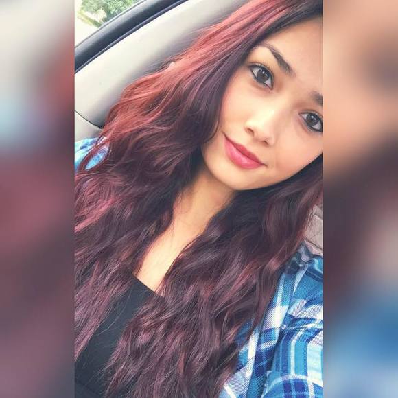 Meet your Posher, Jennifer - Picture 1 of 1