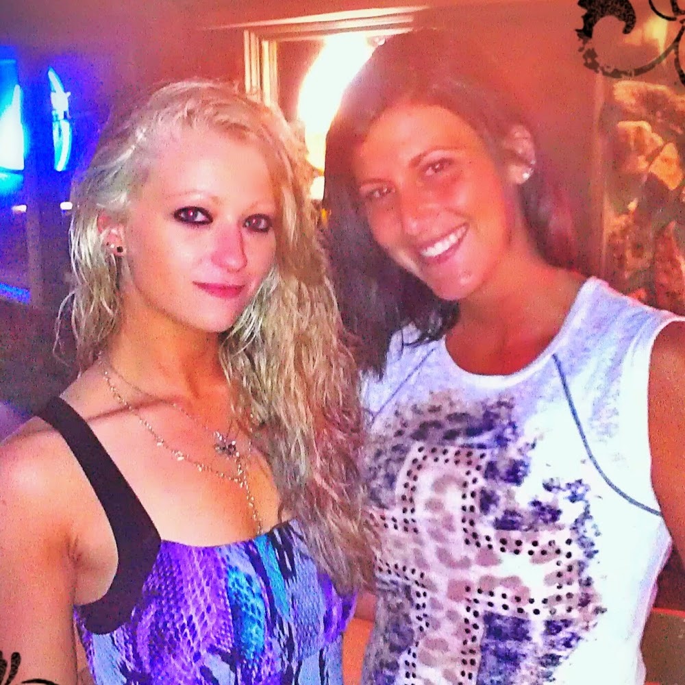 Meet your Posher, Deana