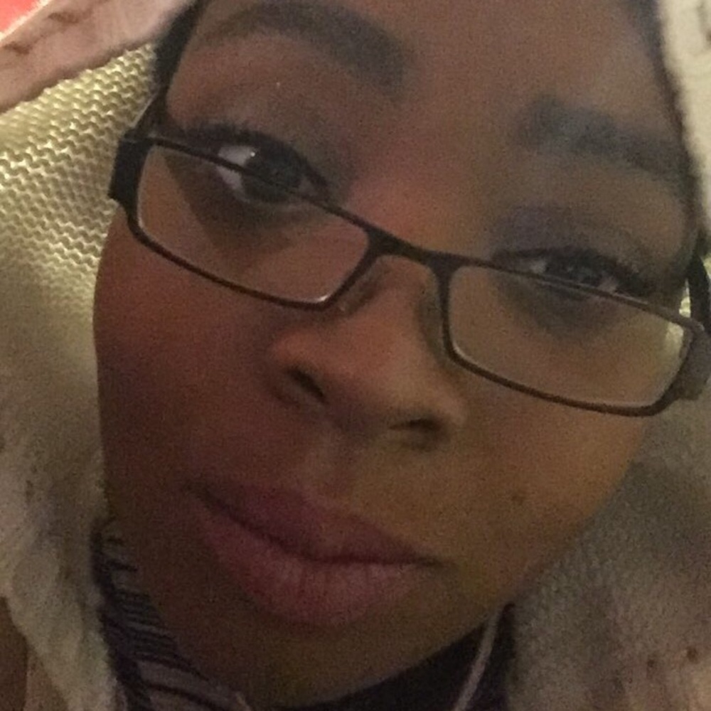 Meet your Posher, Belle