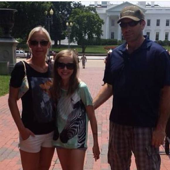 Meet your Posher, Katrine - Picture 1 of 1