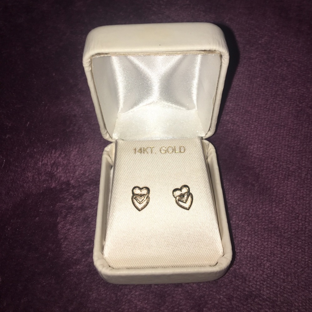 Stud Heart Earrings 14kt Gold