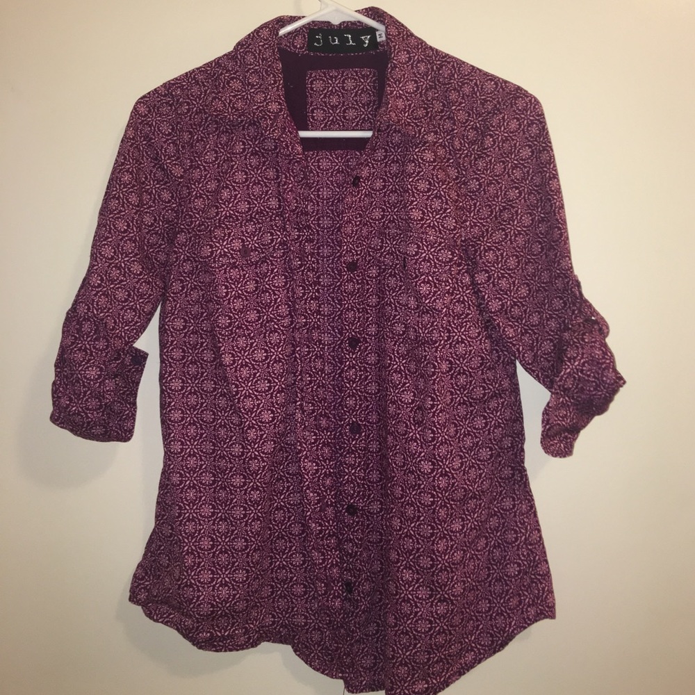 •New• Maroon Floral Patterned Button up shirt