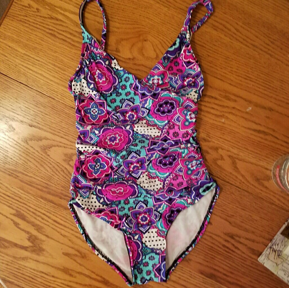 ASSETS by Sara Blakely one-piece swimsuit