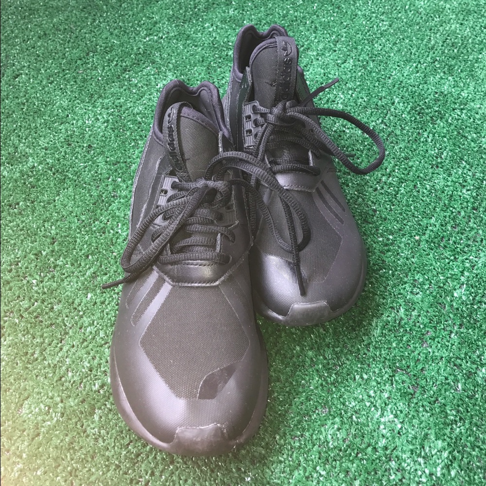 Black tubular