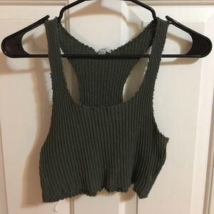 RIBBED CROP TOP