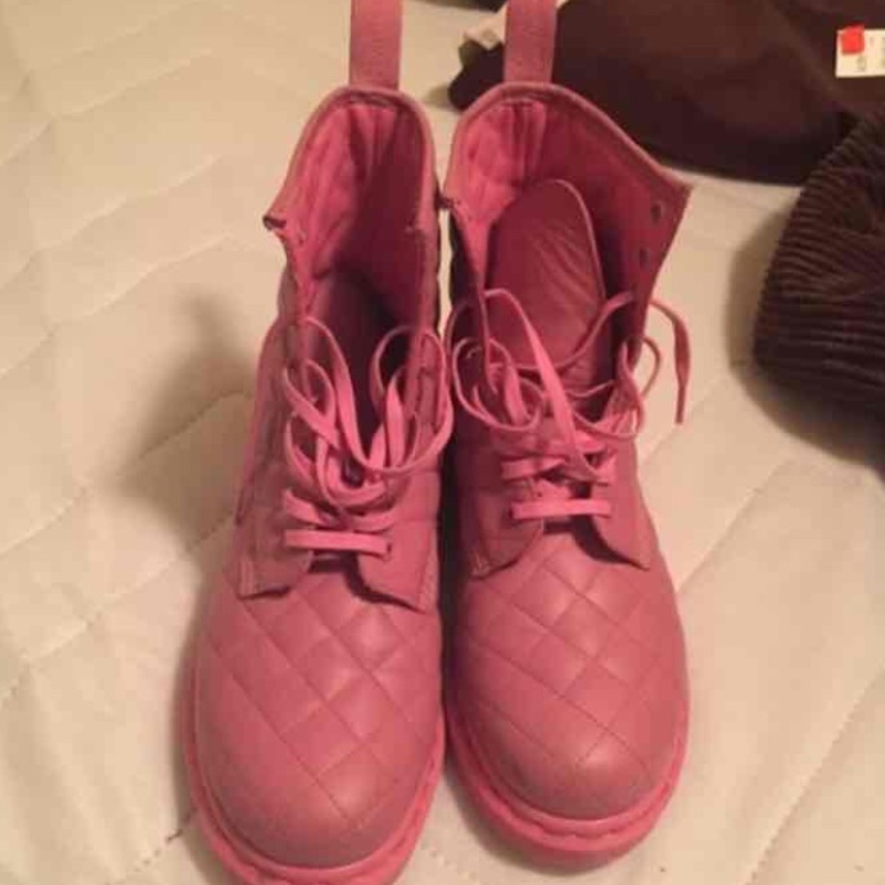 Pink Coralie doc martens