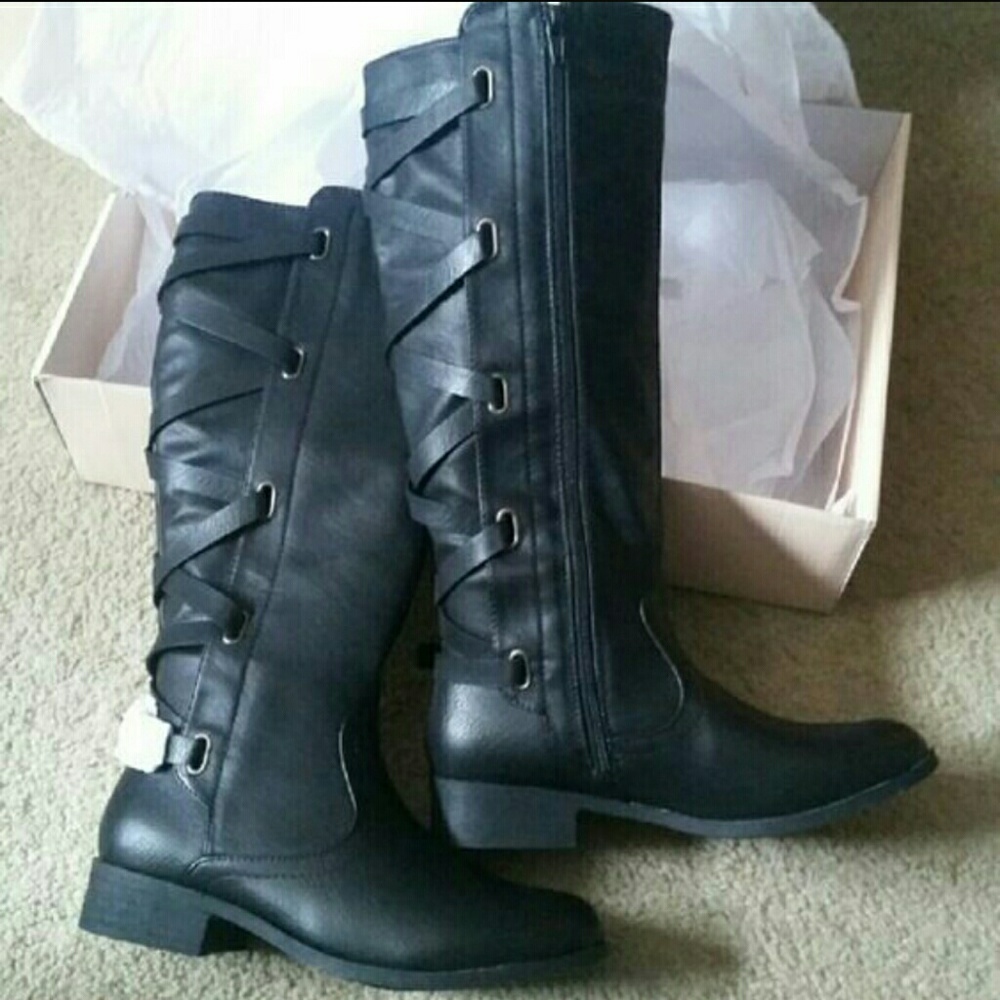 Shoedazzle boots