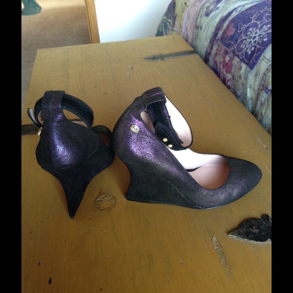 Gorgeous Unique VIVIENNE WESTWWOOD wedge heels💕 - Picture 2 of 4