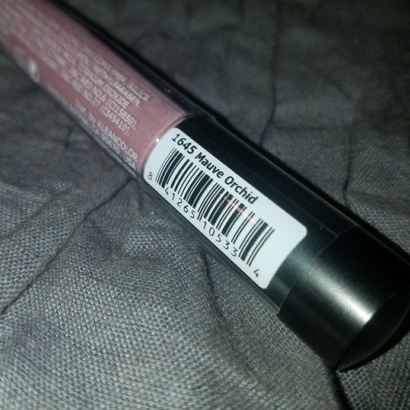 Mauve Orchid long lasting matte lipgloss - Picture 5 of 6