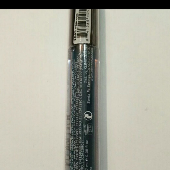 Peacock long lasting matte lipgloss - Picture 3 of 5