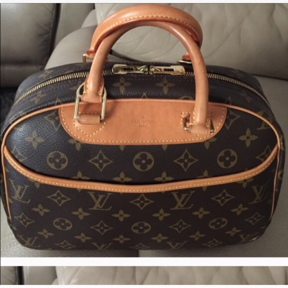 ππ Authentic LV trouvile ππ - Picture 3 of 4