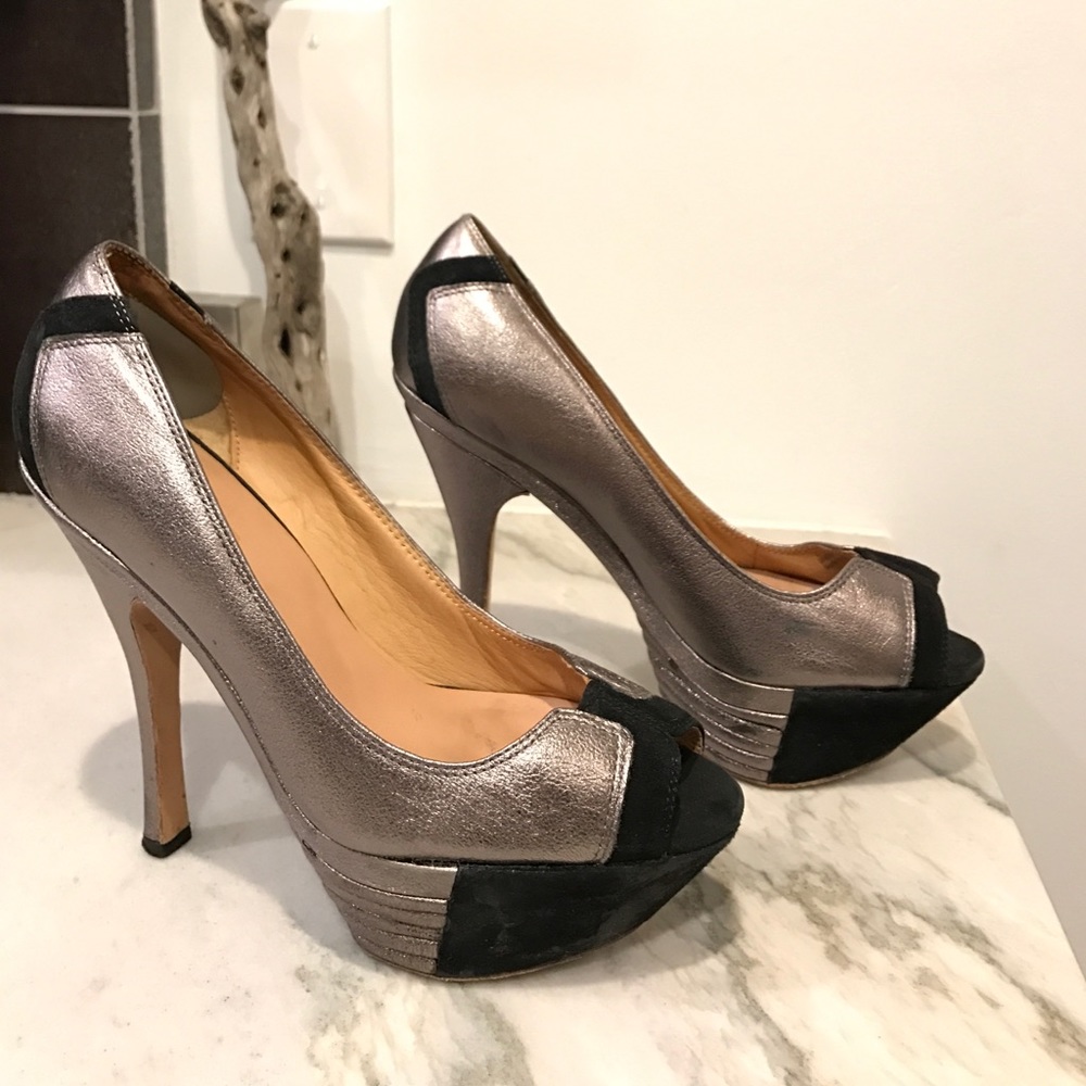 SOLD!! ⛔️ LAMB by Gwen Stefani heels pumps