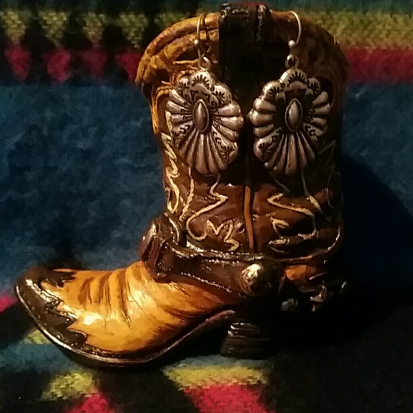 LAST ONE White Howlite Squash Blossom Set - Picture 3 of 4