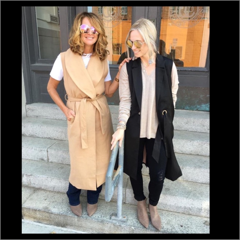 Sleeveless trench/vest Camel