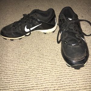 Nike softball cleats