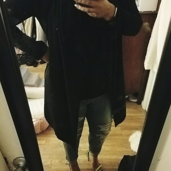 Black Light Weight Trench Coat - Picture 8 of 8