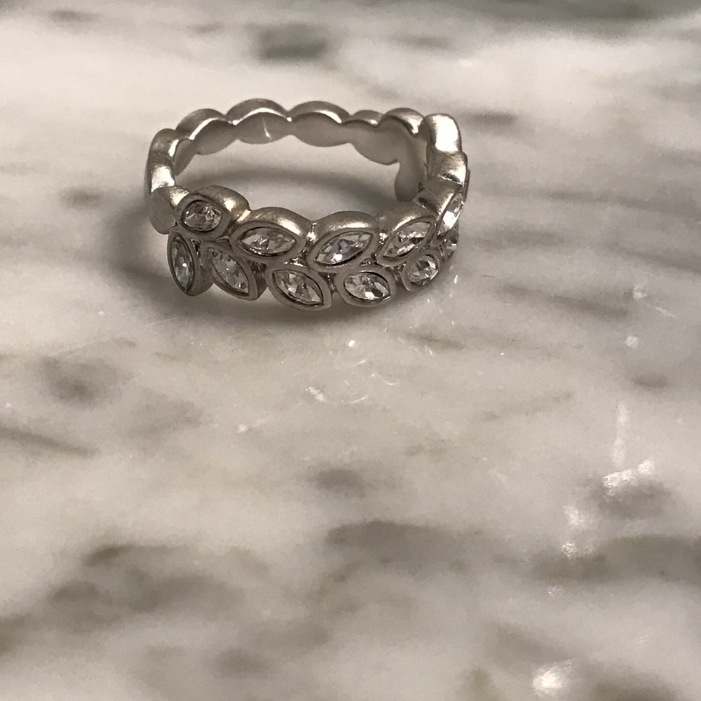Ring - Picture 3 of 4