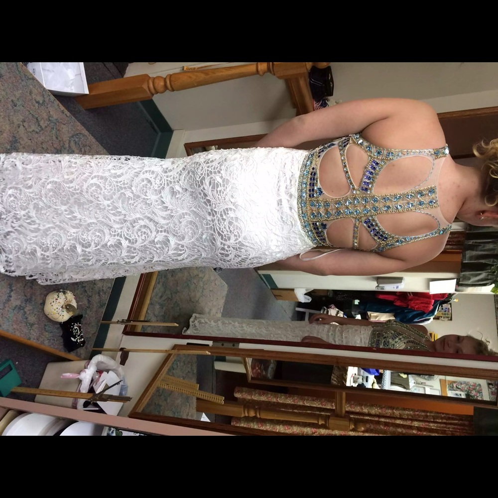 Prom dress worn once