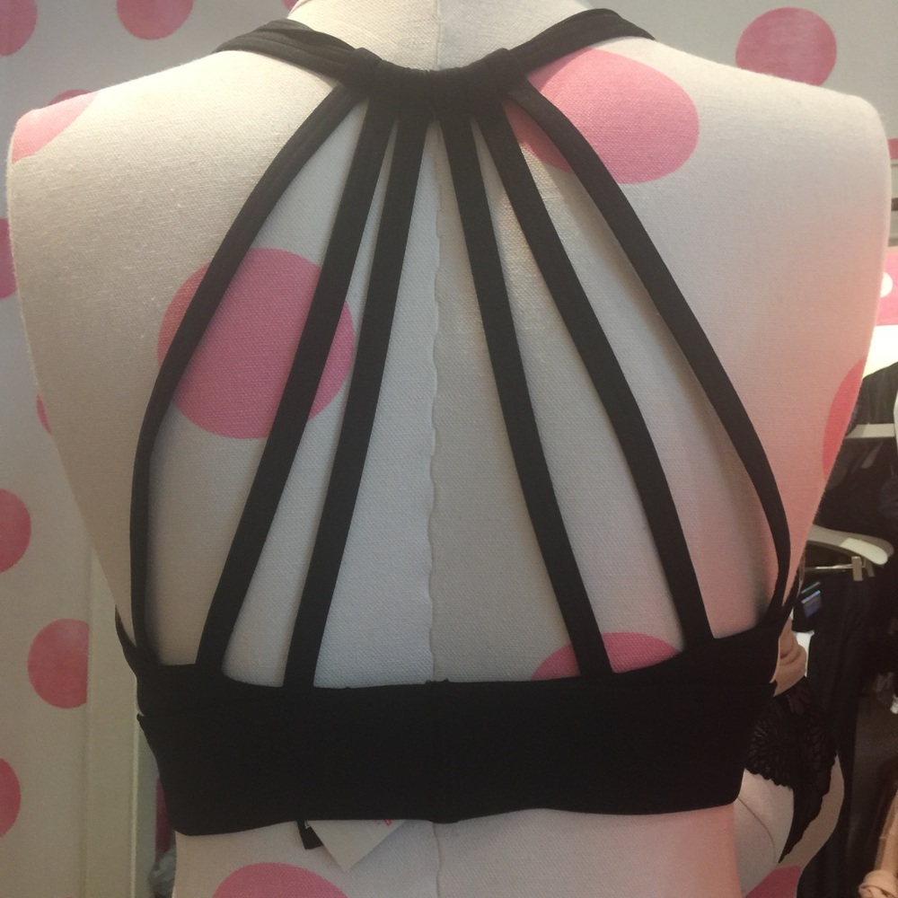 🆕 VS PINK Ultimate Strappy Back Sports Bra S - Picture 3 of 6