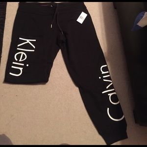 Calvin Klein NWT cropped sweatpants