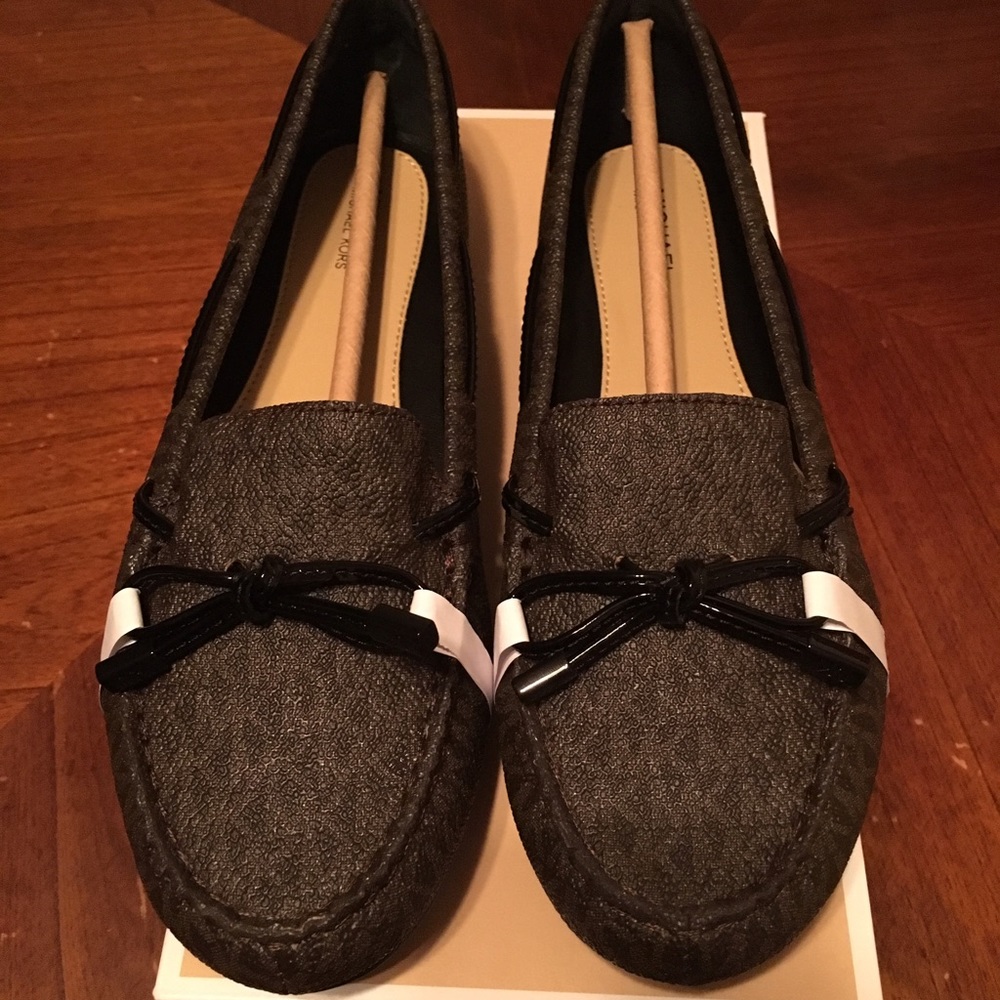 Michael Kors Daisy Moccasins - Picture 2 of 5