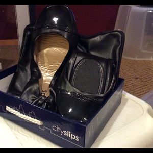 City Slips ballet flats