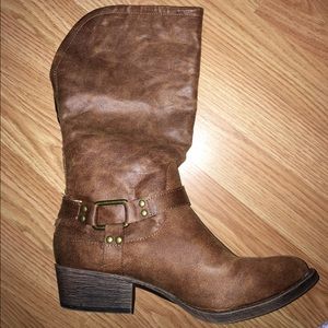 Cowgirl looking boots