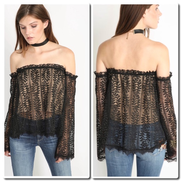 NWOT Lace Off Shoulder Nude Lining Top - Picture 2 of 3