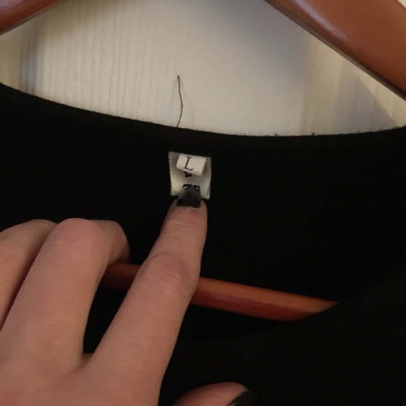 Black sweatshirt dress size lg fits like med NWOT - Picture 2 of 2