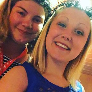 Meet your Posher, Candis