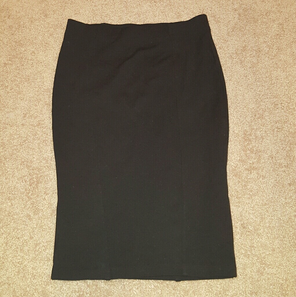 Sexy stretchy pencil skirt