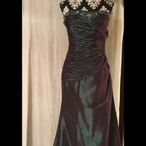 Beautiful formal gown size 8