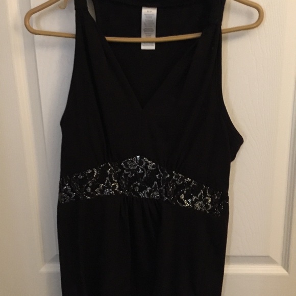 Black tank shirt with silver detail - Picture 1 of 3
