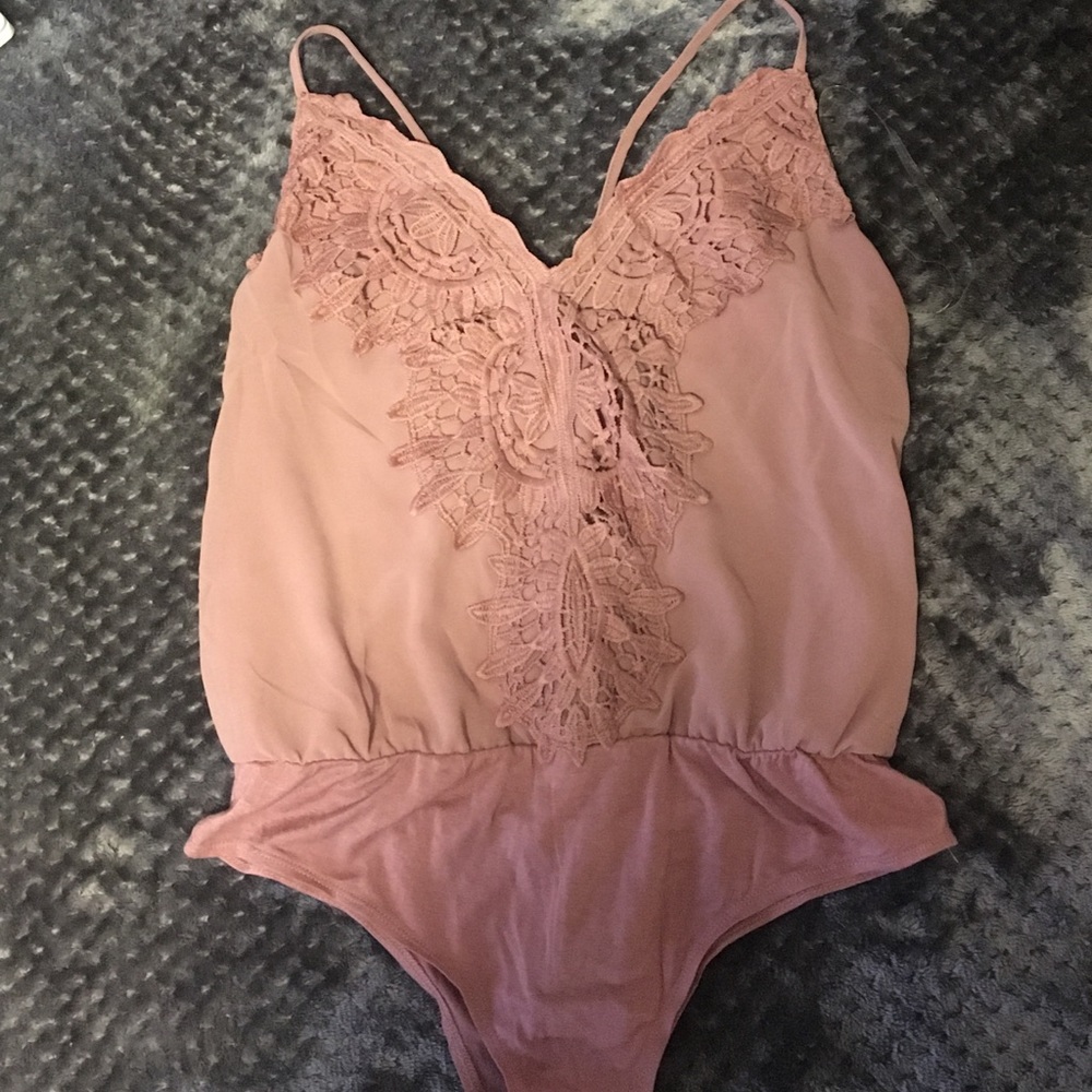 Pink Lace, Low V-Cut Bodysuit