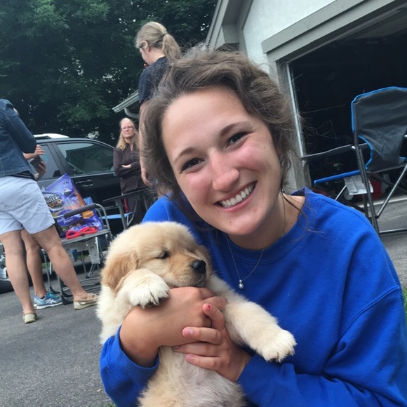 Meet your Posher, Juliana - Picture 1 of 1