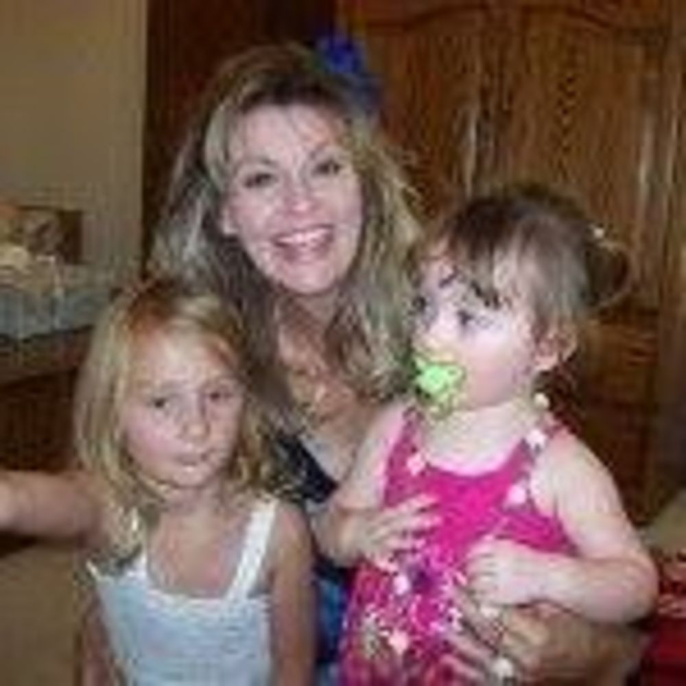 Meet your Posher, Lark