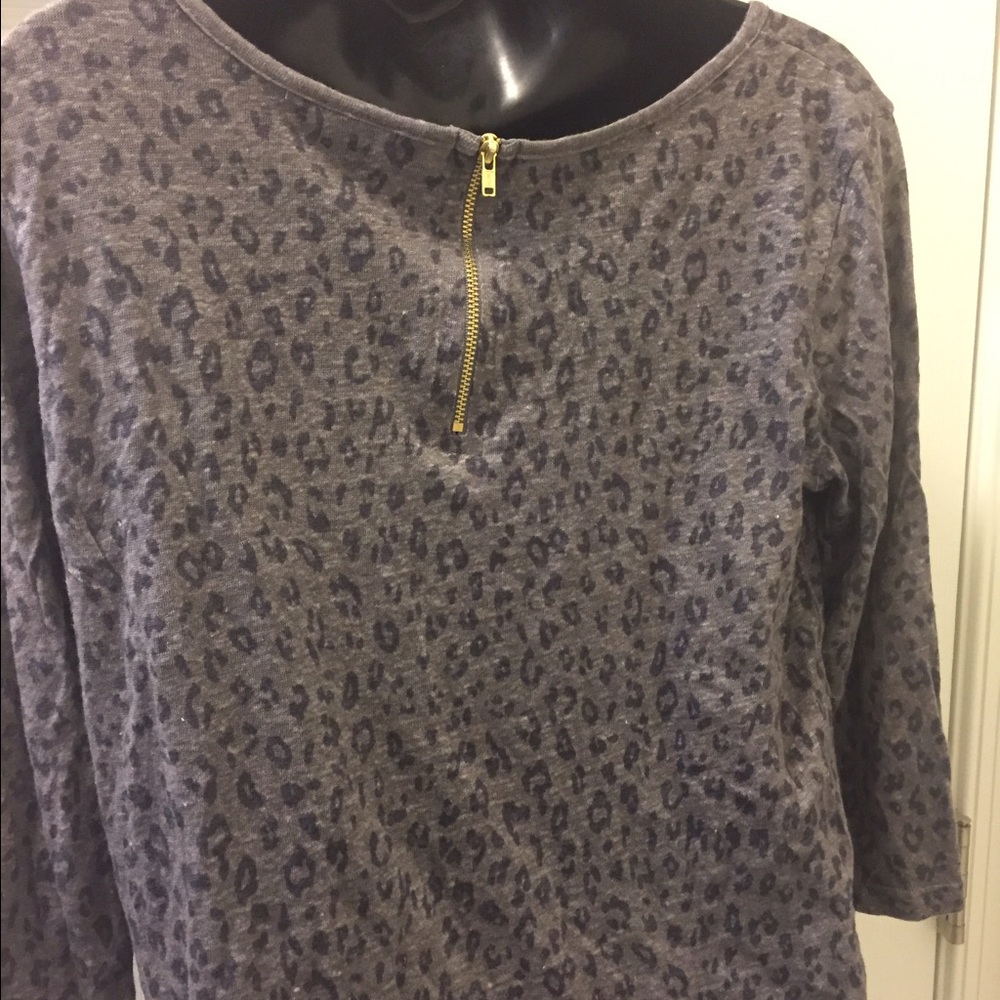 H & M Leopard Top - Picture 2 of 4