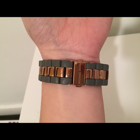 MK 5465 runway gray and rose gold silicone watch. main image 5
