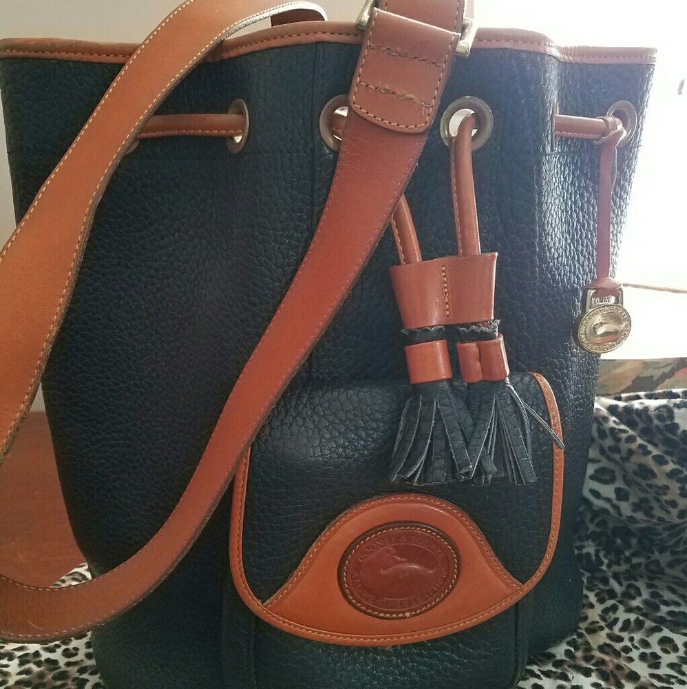 Dooney & Bourke Handbag