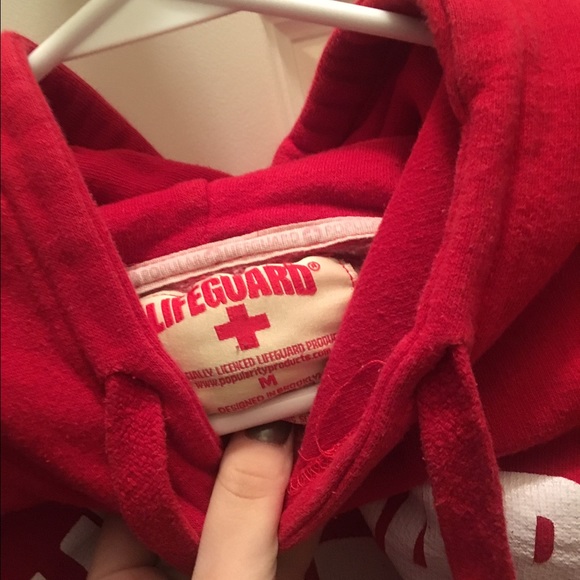 Too small - Picture 1 of 2