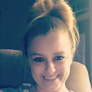 Meet your Posher, Denae