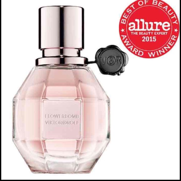 Viktor Rolf Flowerbomb Eau De Parfum Nwt