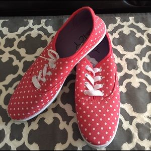 Coral polka dot shoes
